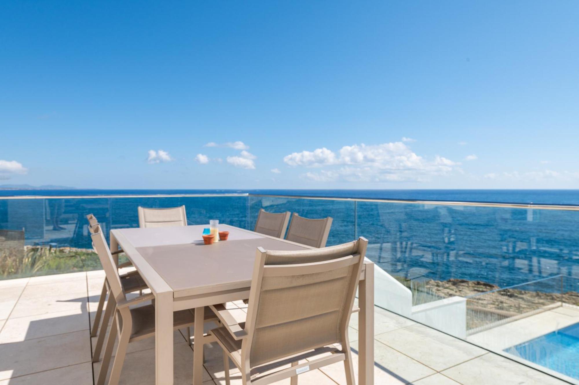 Mediterraneo. Villa *